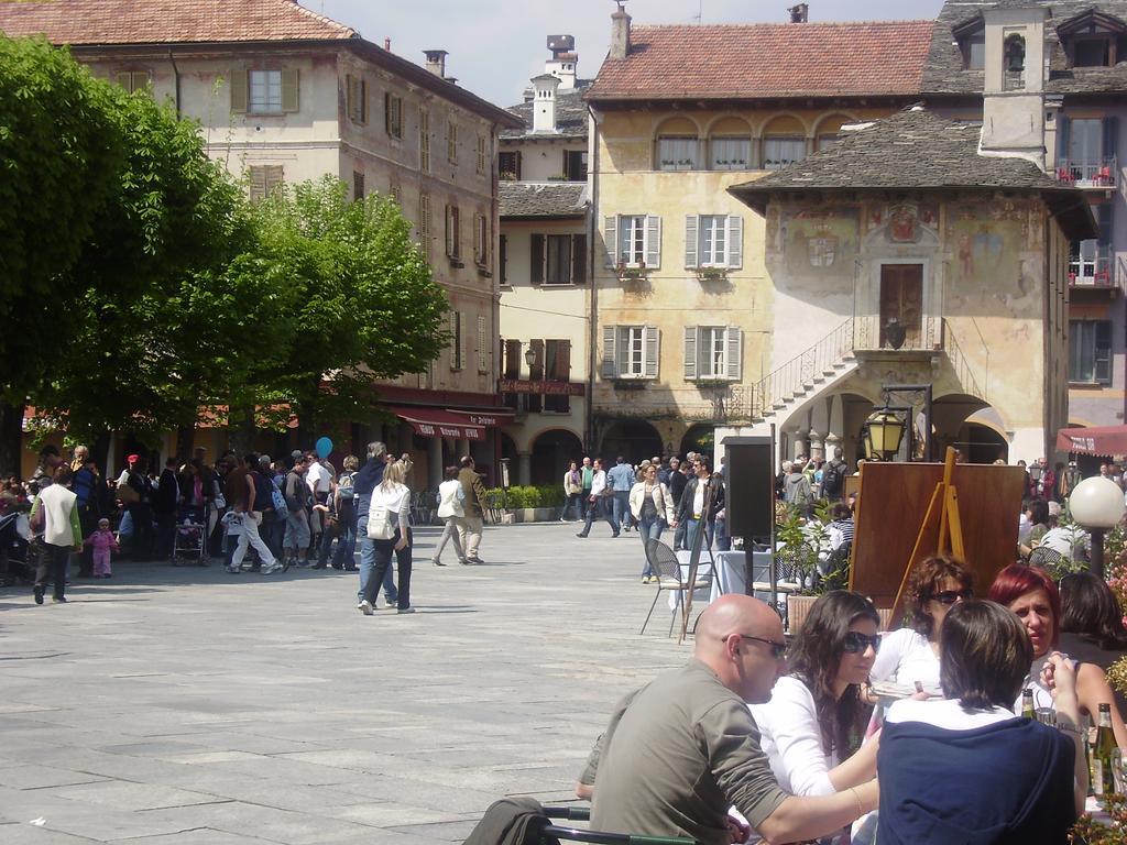 Appartamenti Orta Orta San Giulio Ruang foto