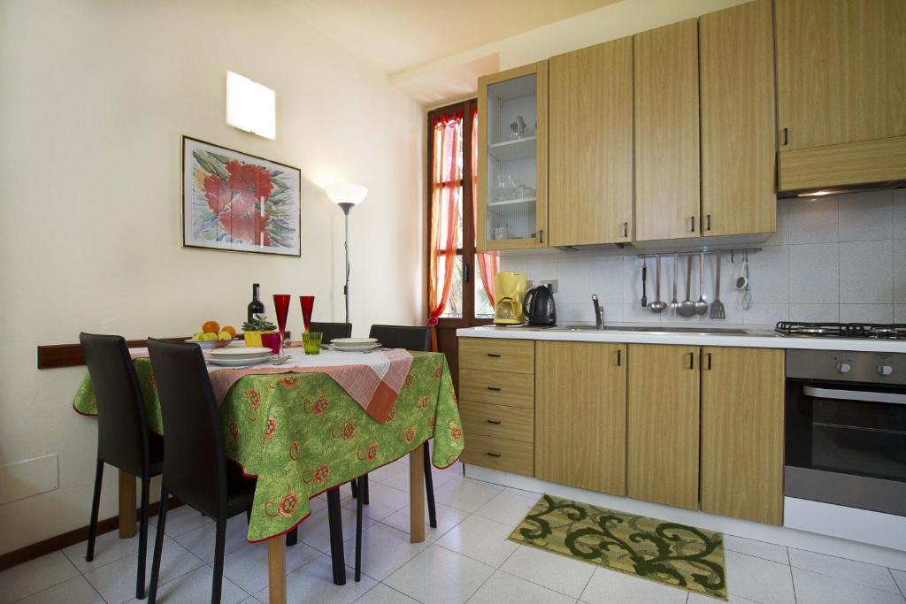 Appartamenti Orta Orta San Giulio Ruang foto
